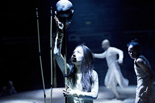 Ching-Yien Chien, Akram Khan and Christine-Joy Ritter in Until the Lions (photo: Jean-Louis Fernandez)