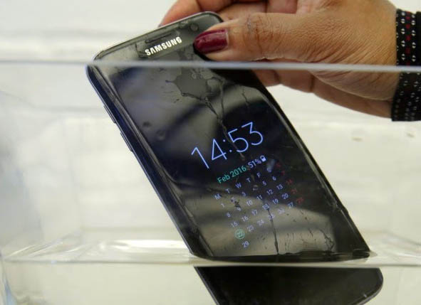 Samsung Galaxy S7 Won T Charge And Shows Moisture Detected In Charging Port Error Plus Other Charging Power Issues