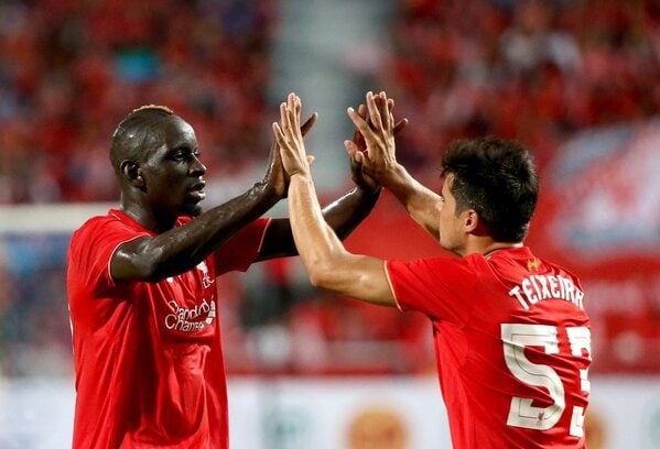 Sakho is a leader and organizer with a much better positional sense than Lovren. And hence, is a much better fir than the Croat in the XI.