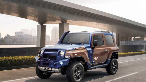 Ford Troller_2020_driving in highway