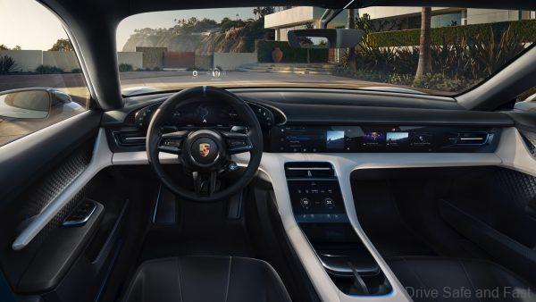 Porsche Taycan Cross Turismo_dashboard