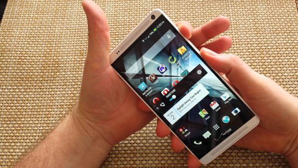 How to fix Bluetooth connection problem on HTC One (All Variants) 8 YouTube/Adam Bednarz