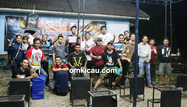 Ciblek Mania Selalu Tampil Ceria dan Kompak Di Setiap Lomba Burung Latpres Zona KM