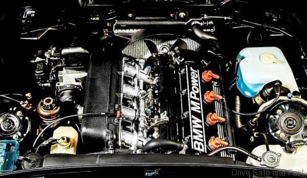 BMW M3 E30 model engine