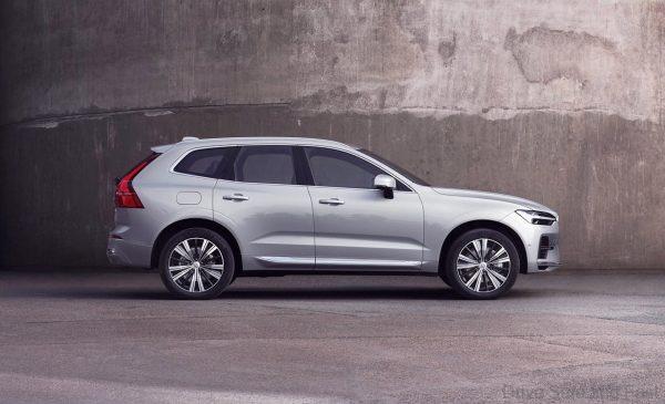Volvo XC60 Facelift side