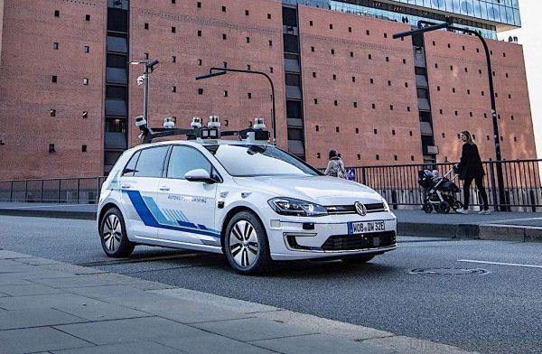 Volkswagen Group teams up with Microsoft_e-Golf