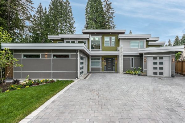 custom home build vancouver electrician contractor