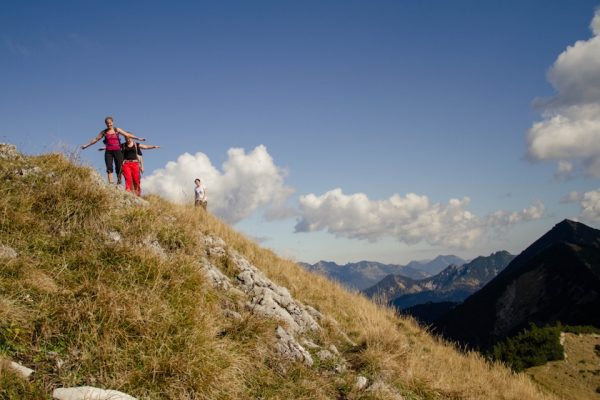 24 Stunden Bayern — Der längste Drehtag Bayerns 1 24 Stunden Bayern - Wanderer in den Brandenberger Alpen | Foto: Bayerischer Rundfunk