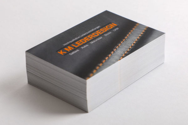 Print Design Paderborn • DESIGN 7 • Visitenkarten Stapel • Werbeagentur Paderborn