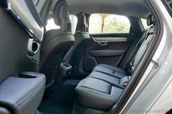 Volvo S90 T5 Momentum Rear