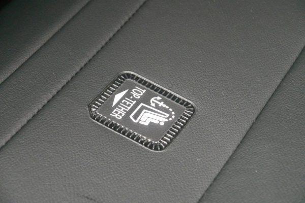 Perodua Aruz 1.5 AV Interior ISOFIX mount