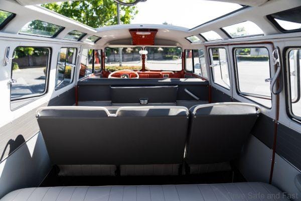 Volkwagen Kombi Van
