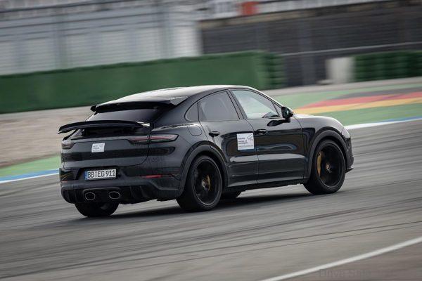 Porsche Cayenne new high-performance model prototype