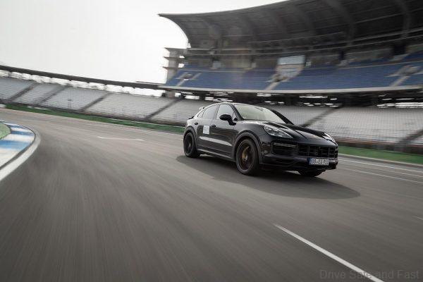 Porsche Cayenne new high-performance model prototype