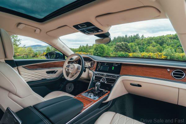 Bentley Flying Spur Hybrid cabin