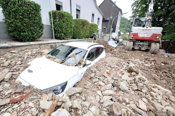 Fiesta in a flood