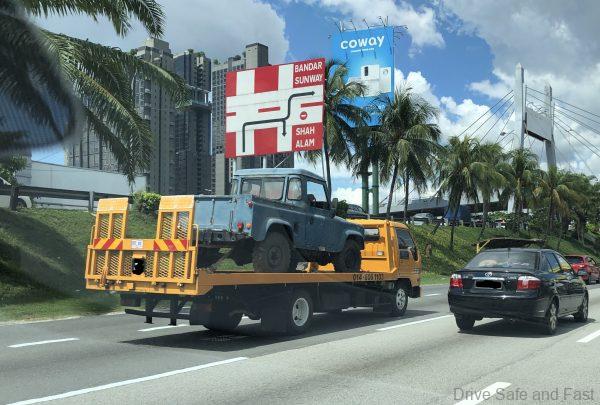 Car repair insurance claims_towing