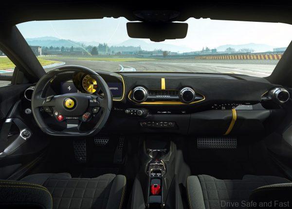 Ferrari 812 Competizione Interior dashbaord