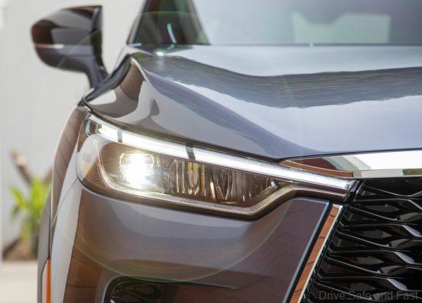 Infiniti QX60_headlamps