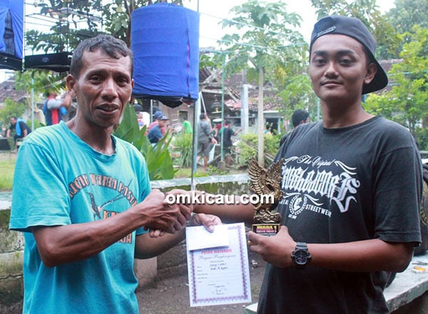 Om Itang dan kenari Perkasa Rejeki