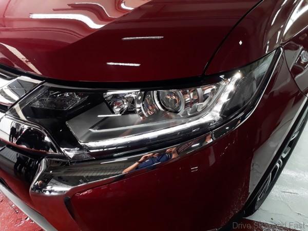 Mitsubishi Outlander SUV headlamps