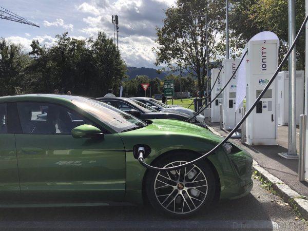 Porsche taycan