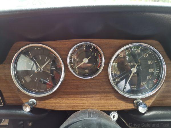 BMW 2000 Series 1970 meter cluster