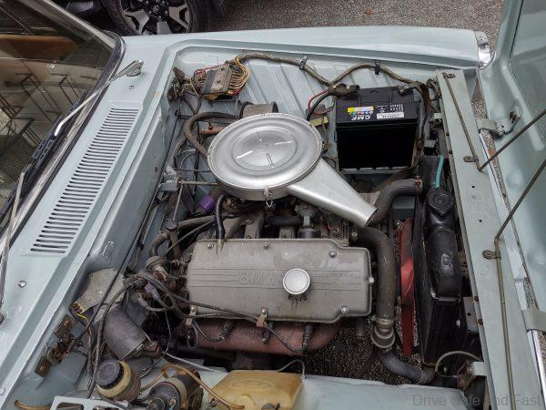 BMW 2000 Series 1970 engine bay