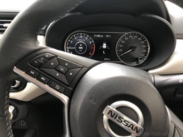 Nissan Almera VLT_2020_multi-function steering wheel