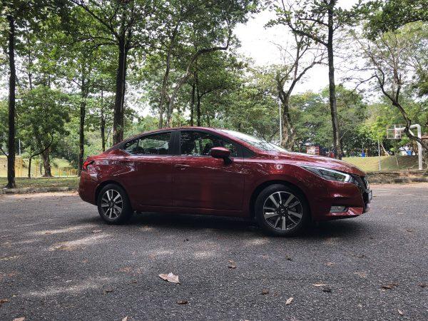 Nissan Almera VLT_2020_side styling