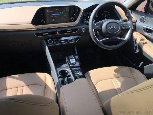 Hyundai Sonata 2021_cockpit