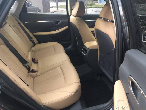 Hyundai Sonata 2021_rear seat comfort