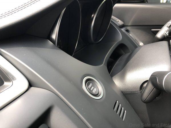 Jaguar E-Pace meter binnacles