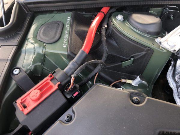 Audi A5 Sportback Quattro TFSI_battery terminal