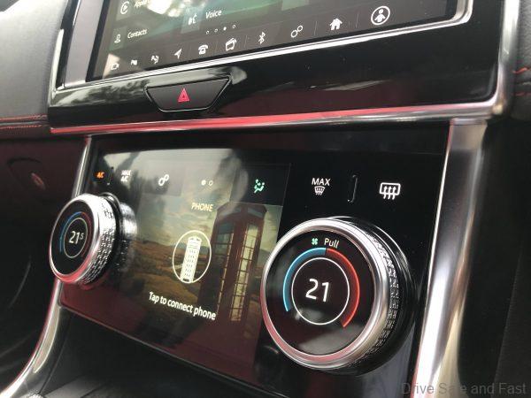 Jaguar XE R-Dynamic_ac controls