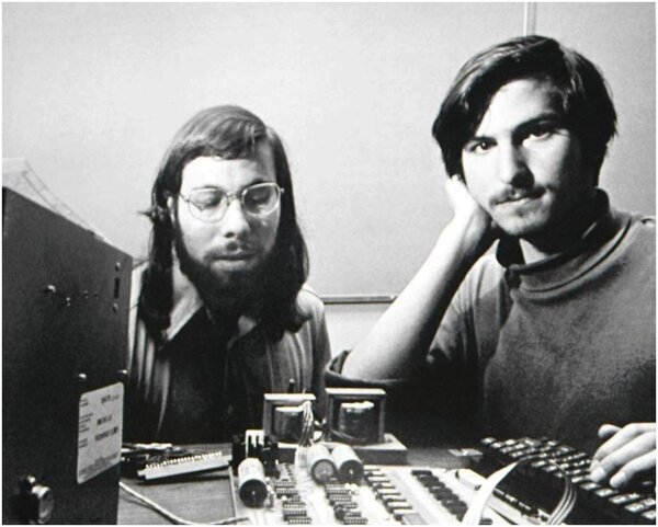 40 лет Apple: от гаража до космоса (apple, гараж, космос, Apple Computer, Стив Джобс, состоялся релиз) 40 лет Apple: от гаража до космоса