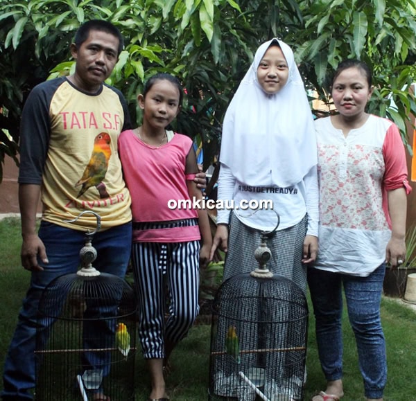 Om Tata dan lovebird Zuviter