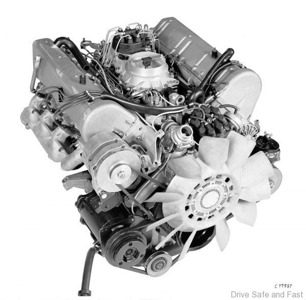 Mercedes-Benz 450 SEL 6.9 engine