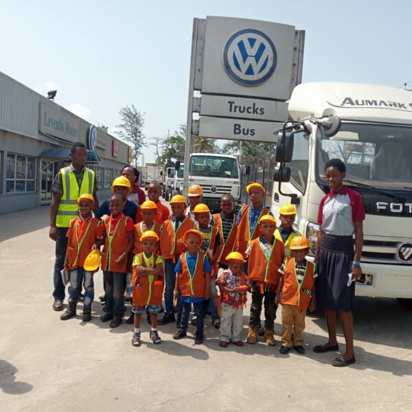 2019- Pupil of Dee-Nath School visits AGL 2019- Pupil of Dee-Nath School visits AGL