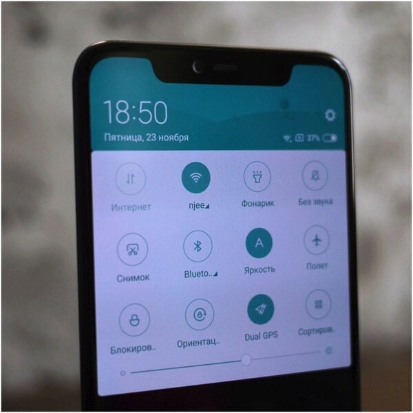 Обзор смартфона Xiaomi Mi 8 Pro: "прозрачный" флагман (обзор, смартфона, xiaomi, прозрачный) Обзор смартфона Xiaomi Mi 8 Pro: "прозрачный" флагман