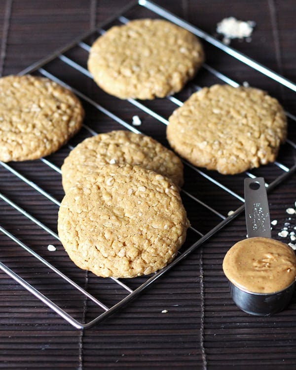 Chewy Peanut Butter Oatmeal Cookies Recipe » LeelaLicious
