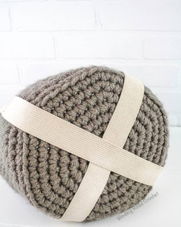 My Sturdy Bottom Basket free crochet pattern is designed to be easy to crochet and has a unique easy to attach handles that solve the saggy bottom problem I see in most crochet baskets. This basket is quick to work up and is a great practical project for beginners. #crochet #crochetbasket #basket #Crochetpattern #freepattern #quick #easy