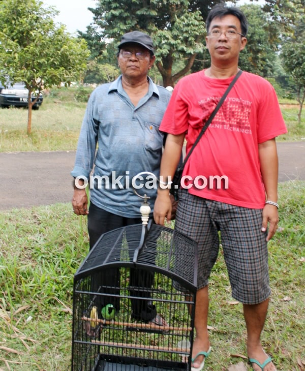 Djono dan Cucak hijau Bromo