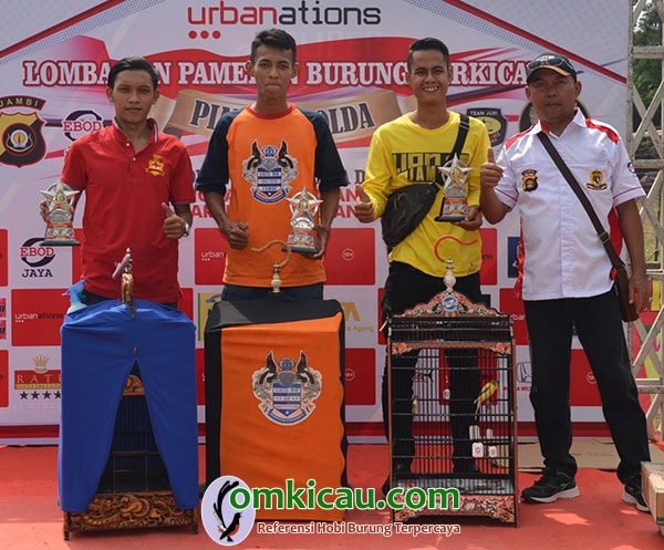 hasil lomba burung