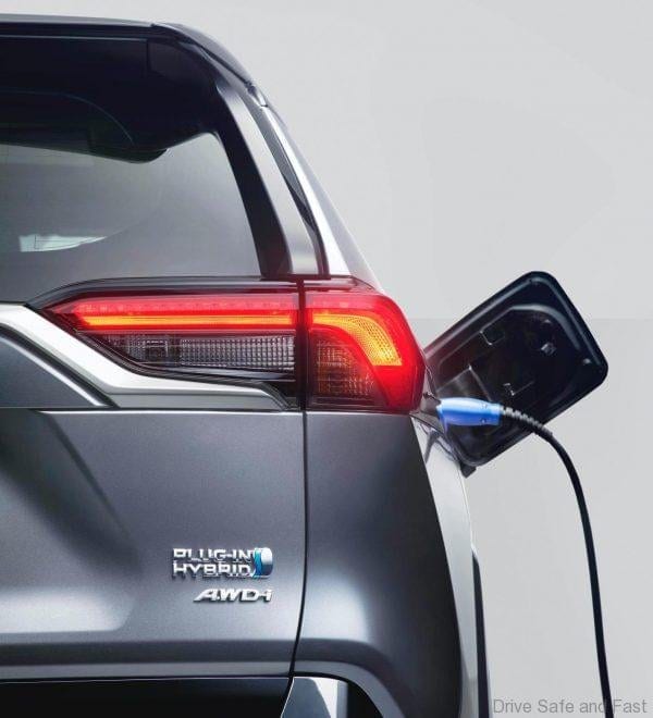 2020 Toyota RAV4 Hybrid charging