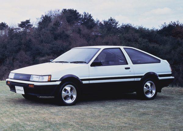 Toyota AE86 Levin front