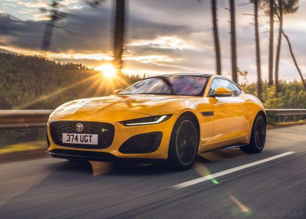 Jaguar F-TYPE 2021_yellow