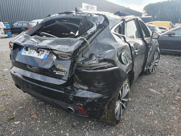 Jaguar E-Pace roll-over accident France_rear