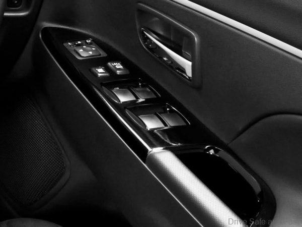 Mitsubishi ASX power window control panel