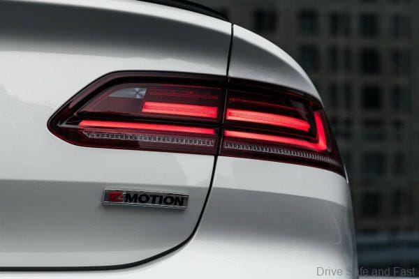 Volkswagen Arteon R-Line_2020_4Motion